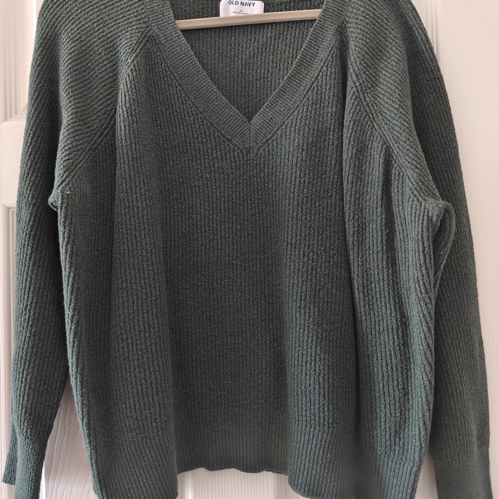 Old Navy Women's Forest Green V-Neck Sweater